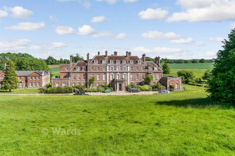 2 bedroom flat for sale, Waldershare, Waldershare, Kent