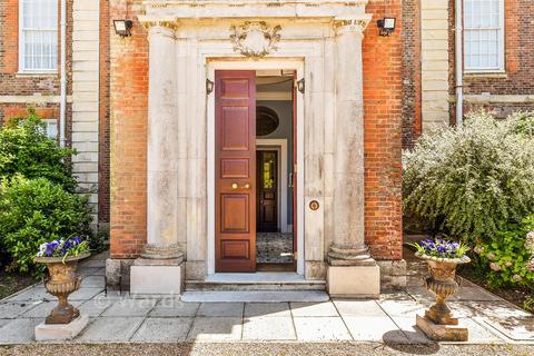 2 bedroom flat for sale, Waldershare, Waldershare, Kent