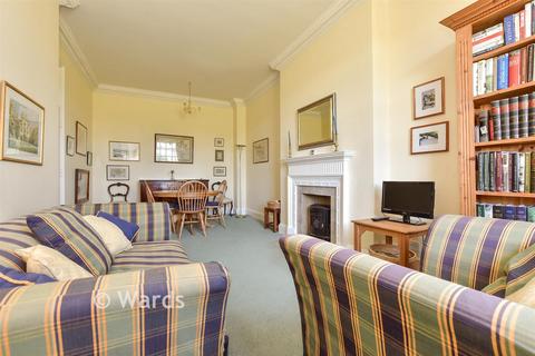 2 bedroom flat for sale, Waldershare, Waldershare, Kent