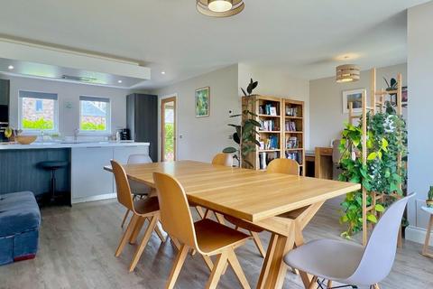 4 bedroom end of terrace house to rent, Brunstane Road South, Edinburgh, Midlothian, EH15
