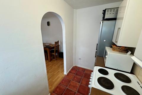 1 bedroom ground floor flat for sale, Florence Close, Harlow