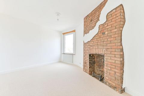 3 bedroom flat for sale, St Johns Avenue, Harlesden, London, NW10