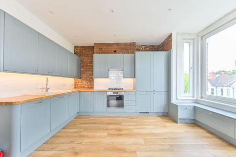 3 bedroom flat for sale, St Johns Avenue, Harlesden, London, NW10