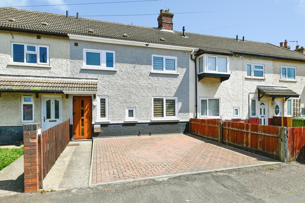 3 bedroom terraced house for sale