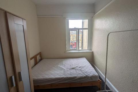 undefined, Flat 2, Cardiff CF24