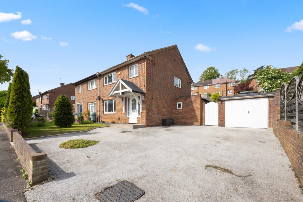 The Tideway, Rochester 3 bed semi-detached house for sale - £375,000