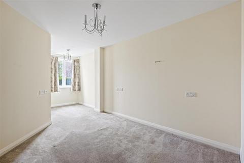 undefined, Booths Hill Close, Lymm WA13