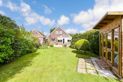 3 bedroom chalet for sale, St. Andrew's Road, Littlestone, New Romney, Kent