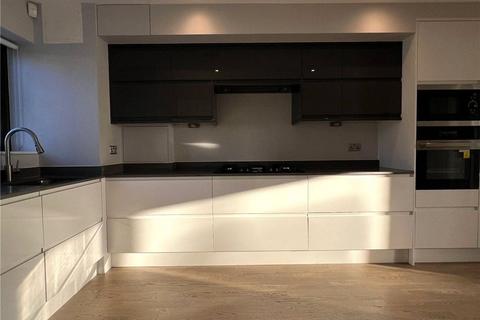 4 bedroom terraced house to rent, Bideford Avenue, Perivale, Greenford, UB6