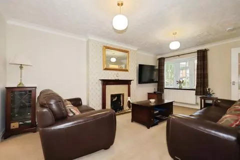 4 bedroom detached house for sale - Widok 2