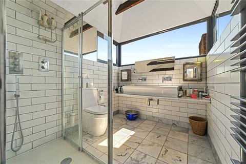 4 bedroom terraced house to rent, Terrace Road, South Hackney, London, E9