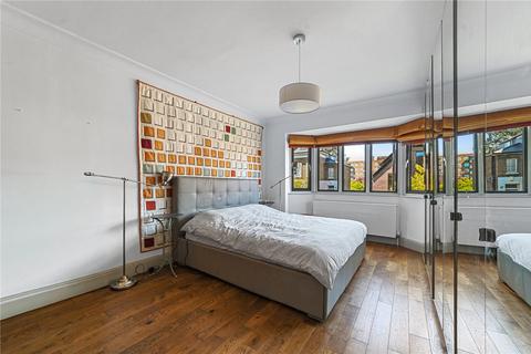 4 bedroom terraced house to rent, Terrace Road, South Hackney, London, E9