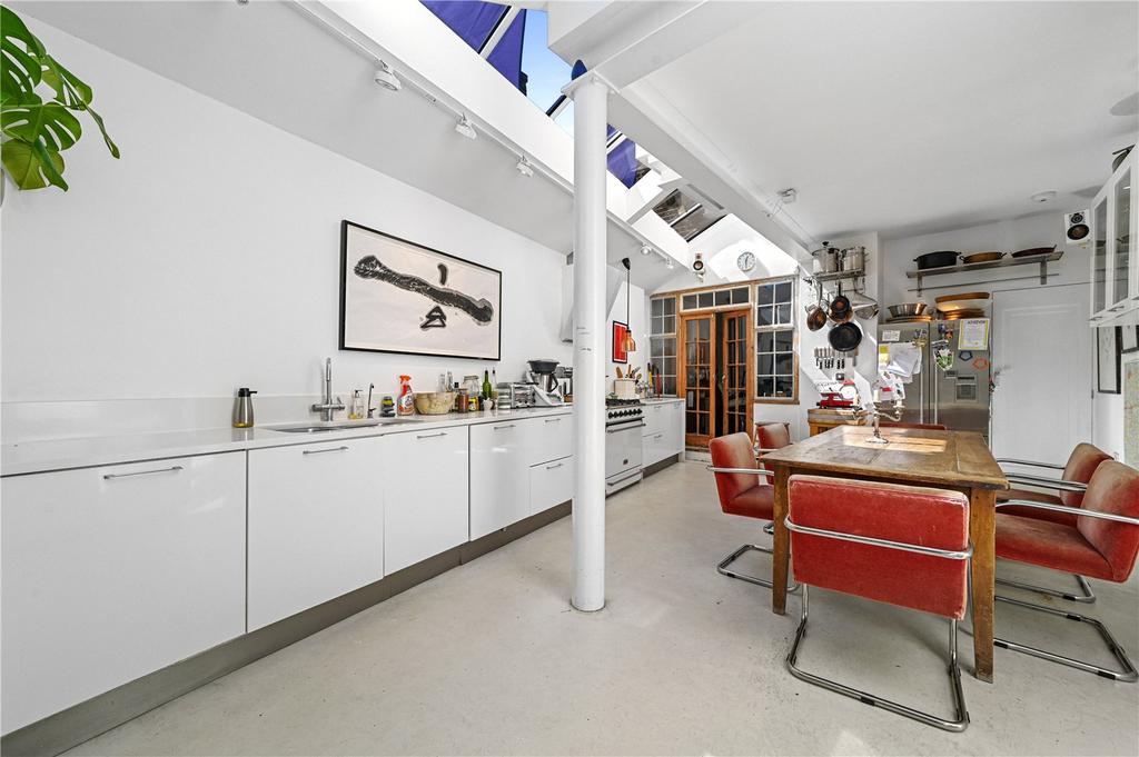 Kitchen/Dining