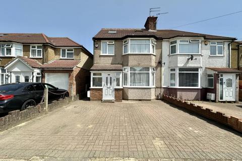 Dorchester Waye, Hayes, Middlesex, UB4 0HY