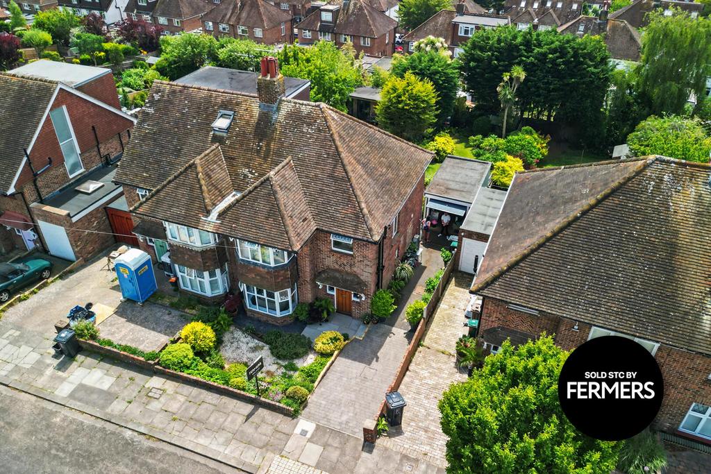 3 bedroom semi-detached house for sale in Hove on OnTheMarket