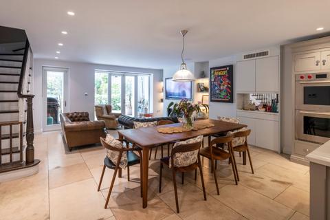 3 bedroom terraced house for sale, Regents Park Road, Primrose Hill, London, NW1