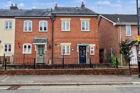 3 bedroom end of terrace house for sale, Romsey