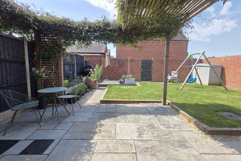 3 bedroom detached house for sale, Nelsons Way, Stockton, CV47