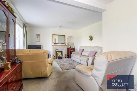 3 bedroom semi-detached house for sale, High Road, Broxbourne