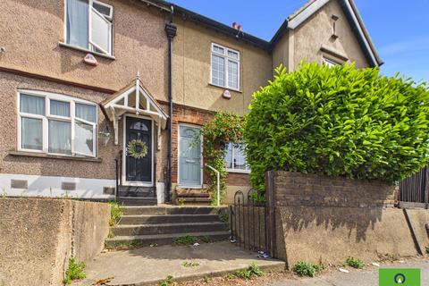 3 bedroom house to rent, Abbs Cross Lane, Hornchurch RM12