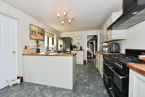 3 bedroom detached house for sale, Ashley Lane, Killamarsh, Sheffield