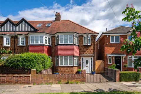 Dukes Avenue, Richmond, TW10