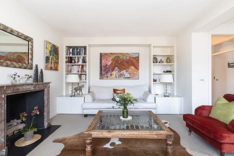 3 bedroom apartment to rent, Tite Street, London