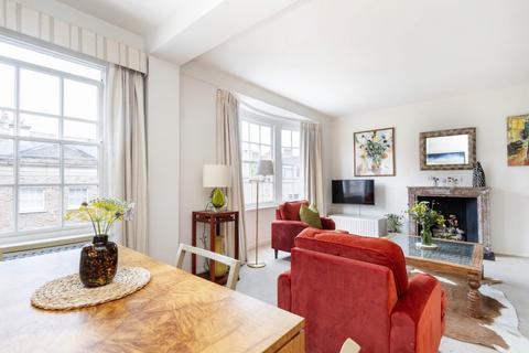 3 bedroom apartment to rent, Tite Street, London