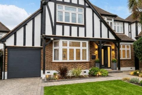 4 bedroom detached house for sale, 50 Green Lane, Edgware HA8 7PX