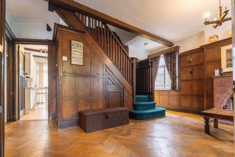 4 bedroom detached house for sale, 50 Green Lane, Edgware HA8 7PX