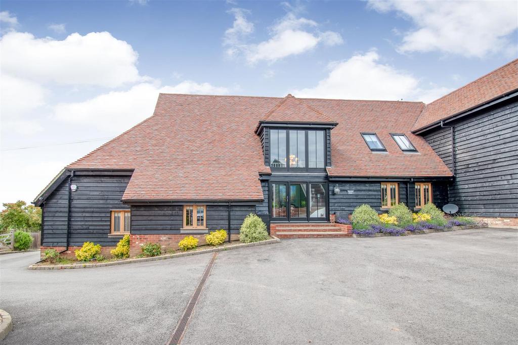5 bedroom detached house to rent