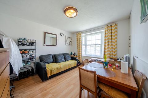 Green Hundred Road, Peckham, London