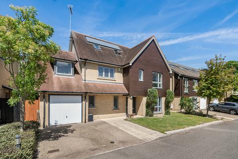 Caterham Court, Caterham, CR3