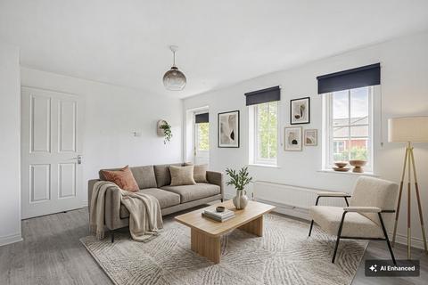2 bedroom apartment for sale, Hevingham Drive, Chadwell Heath, RM6