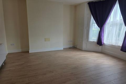1 bedroom flat to rent, Park Road, Melton Mowbray, LE13