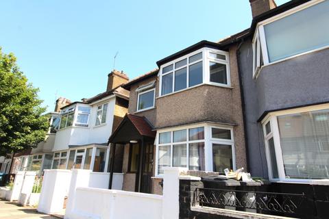 3 bedroom terraced house to rent, Lion Road, Edmonton
