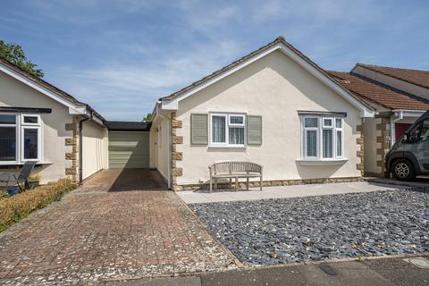 2 bedroom detached bungalow for sale, Toothill, Swindon SN5