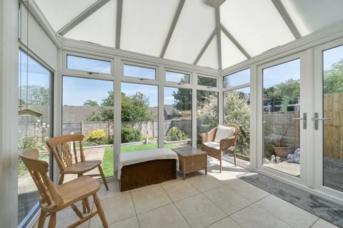 2 bedroom detached bungalow for sale, Toothill, Swindon SN5
