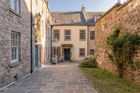 4 bedroom apartment for sale, High Street, Old Town, Edinburgh