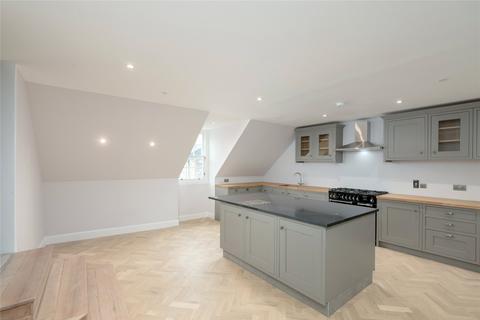 4 bedroom apartment for sale, High Street, Old Town, Edinburgh