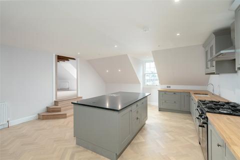 4 bedroom apartment for sale, High Street, Old Town, Edinburgh