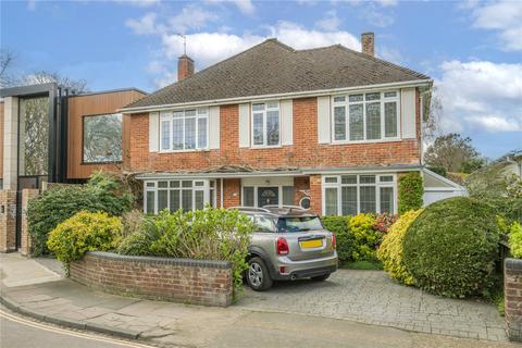 3 bedroom detached house for sale, West Temple Sheen, London, UK, SW14