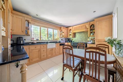 4 bedroom detached house for sale, St. Georges Road, Bromley