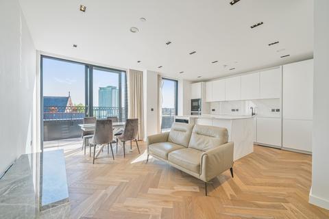 2 bedroom flat to rent, Cluny Mews London SW5