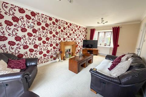 4 bedroom detached house for sale, Wedmore Close, Burnham-on-Sea, Somerset, TA8