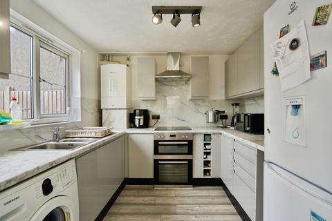 3 bedroom end of terrace house for sale, Stocker Gardens, DAGENHAM, Essex, RM9