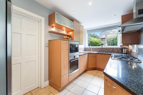 4 bedroom detached house for sale, Denham Road, Epsom