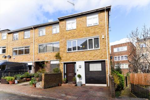 Meadowbank, London NW3