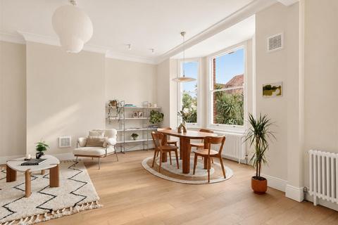 1 bedroom flat for sale, Frognal, Hampstead, NW3