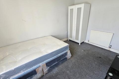 1 bedroom in a house share to rent, Farrar Street, Barnsley